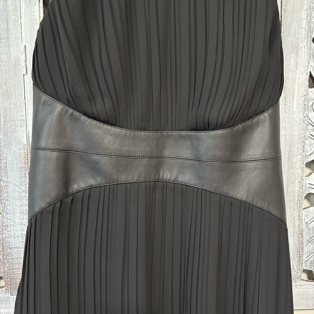 Karen Millen Black Pleated Faux Leather Waist Fit Flare High Neck Mini Dress - Picture 6 of 10